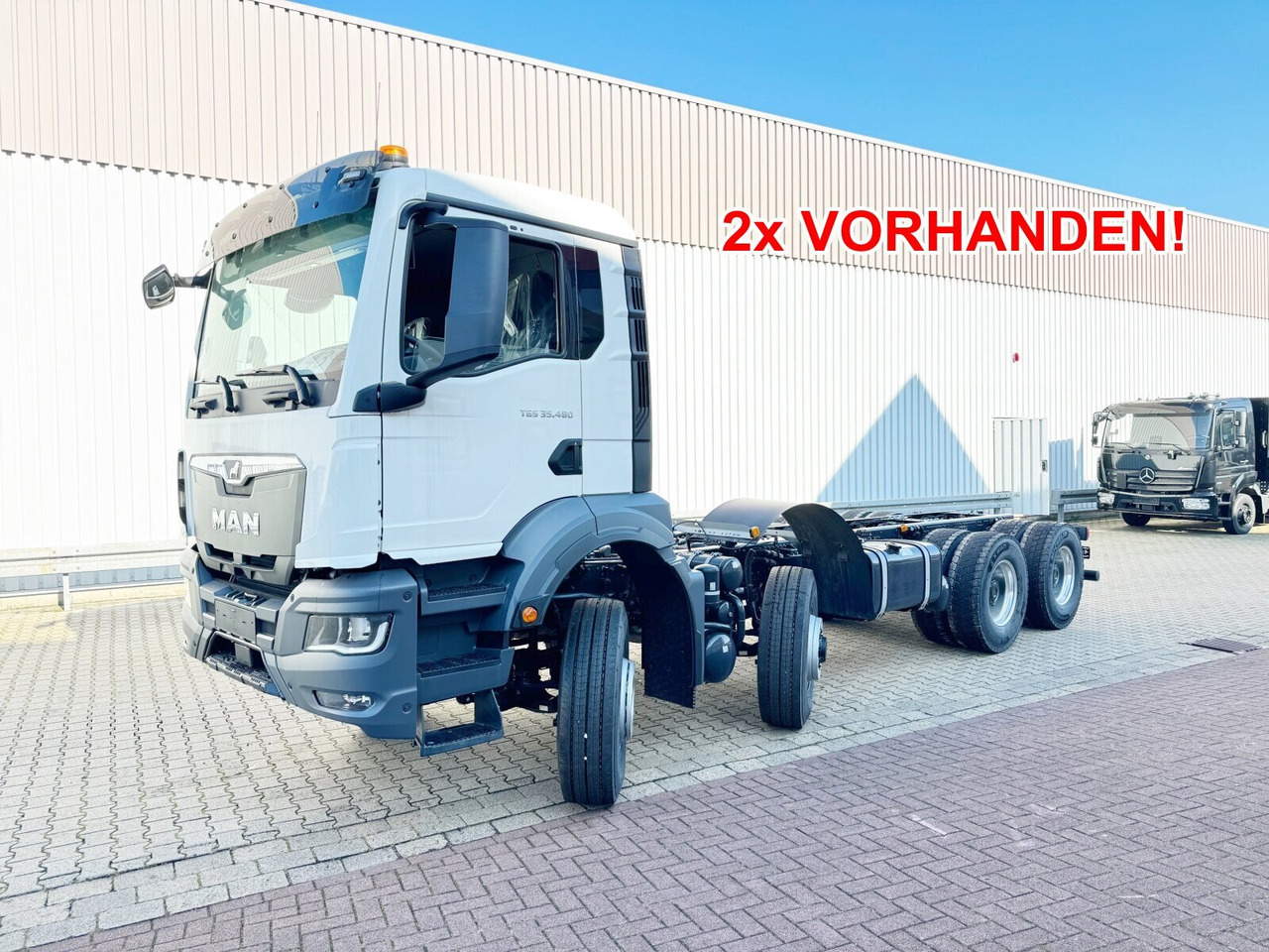 MAN TGS 35.480 8x6H BL CH TGS 35.480 8x6H BL CH, HydroDrive, Navi, Nebenantrieb - Châssis cabine: photos 1 MAN TGS 35.480 8x6H BL CH TGS 35.480 8x6H BL CH, HydroDrive, Navi, Nebenantrieb - Châssis cabine: photos 1