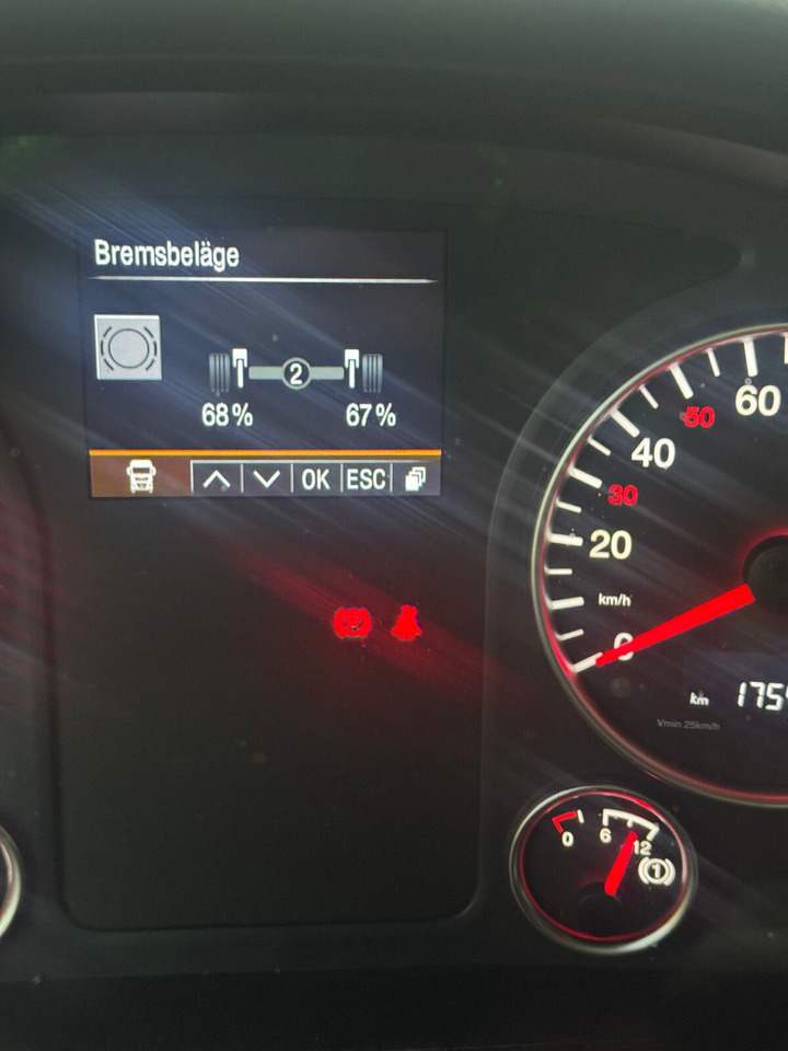 MAN TGS 35.510 8x4 BL TGS 35.510 8x4 BL, Bordmatik - Tombereau: photos 2 MAN TGS 35.510 8x4 BL TGS 35.510 8x4 BL, Bordmatik - Tombereau: photos 2