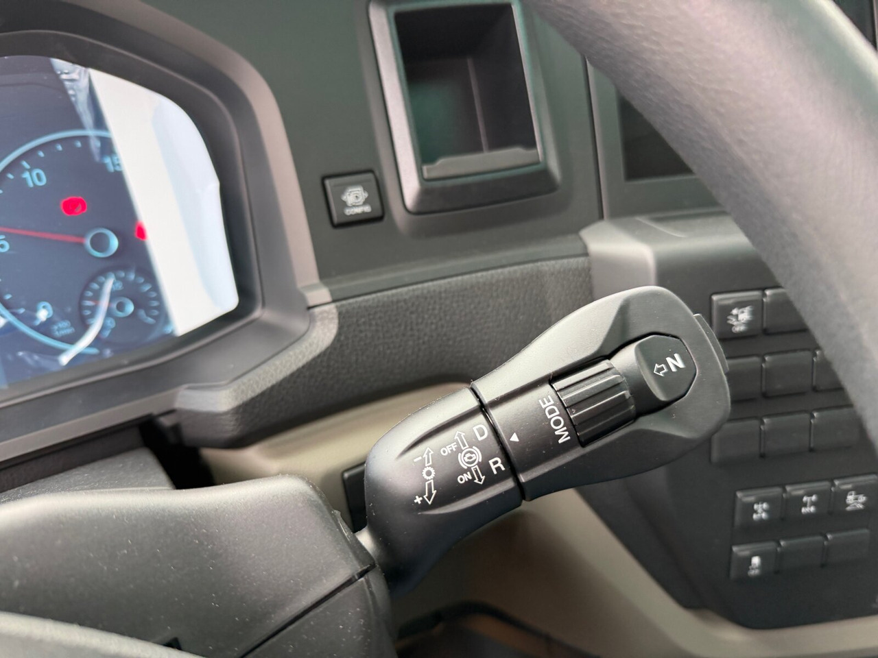 MAN TGS 41.480 8x4 BB CH TGS 41.480 8x4 BB CH, MEHRFACH VORHANDEN! - Châssis cabine: photos 5 MAN TGS 41.480 8x4 BB CH TGS 41.480 8x4 BB CH, MEHRFACH VORHANDEN! - Châssis cabine: photos 5