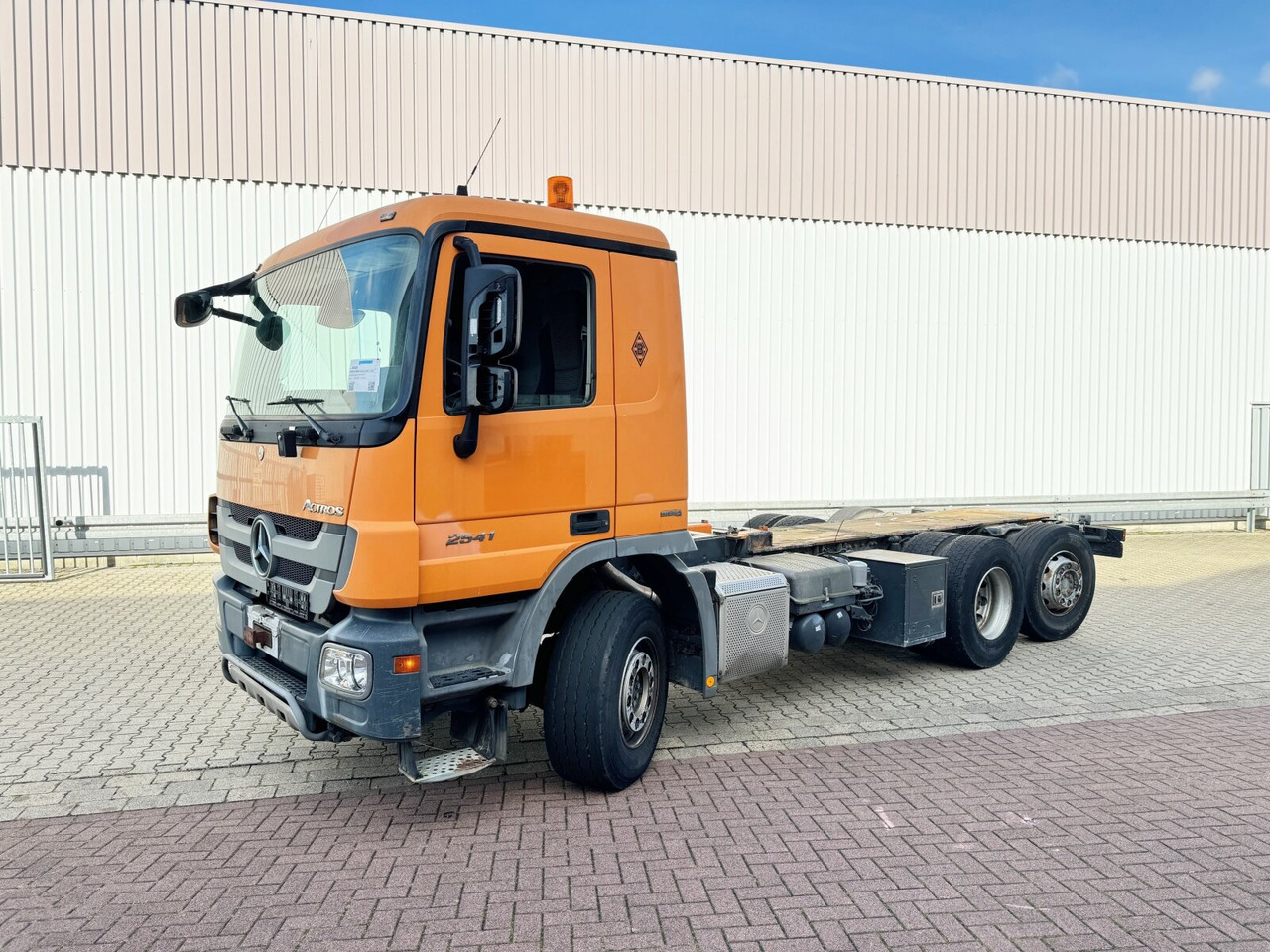 Mercedes-Benz Actros 2541 L 6x2 Actros 2541 L 6x2, Lenk-/Liftachse - Camion ampliroll: photos 1 Mercedes-Benz Actros 2541 L 6x2 Actros 2541 L 6x2, Lenk-/Liftachse - Camion ampliroll: photos 1