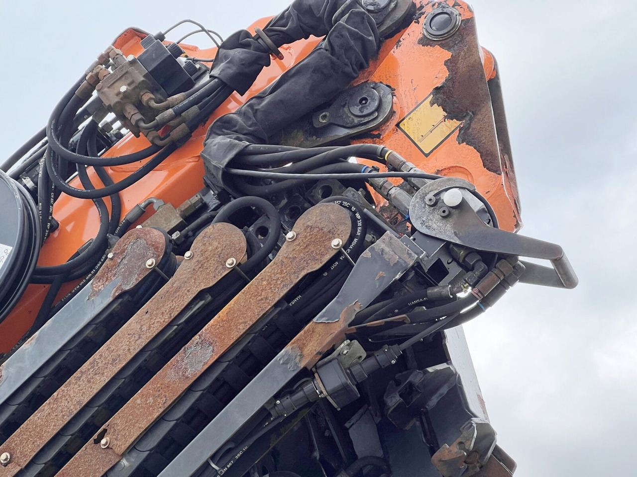 Mercedes-Benz Actros 2544 L 6x2 Actros 2544 L 6x2, Retarder, Lenkachse, Heckkran HMF 3000-K5 + Jip, Funk - Camion grue, Camion plateau: photos 2 Mercedes-Benz Actros 2544 L 6x2 Actros 2544 L 6x2, Retarder, Lenkachse, Heckkran HMF 3000-K5 + Jip, Funk - Camion grue, Camion plateau: photos 2