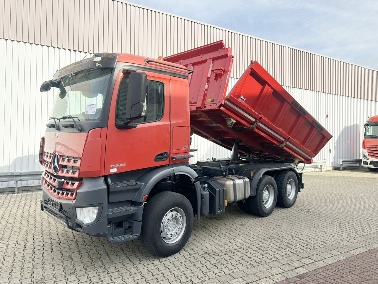 Mercedes-Benz Arocs 2645 K 6x4 Arocs 2645 K 6x4, Retarder, Bordmatik - Camion benne: photos 1 Mercedes-Benz Arocs 2645 K 6x4 Arocs 2645 K 6x4, Retarder, Bordmatik - Camion benne: photos 1