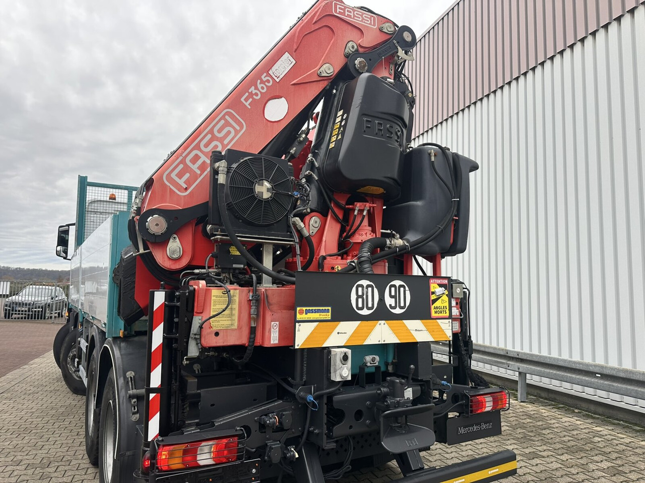 Mercedes-Benz Arocs 4151 K 8x4 Arocs 4151 K 8x4, Fassi Heckkran F 365 RA. 2.26 E Dynamic, Funk - Camion grue, Camion plateau: photos 4 Mercedes-Benz Arocs 4151 K 8x4 Arocs 4151 K 8x4, Fassi Heckkran F 365 RA. 2.26 E Dynamic, Funk - Camion grue, Camion plateau: photos 4