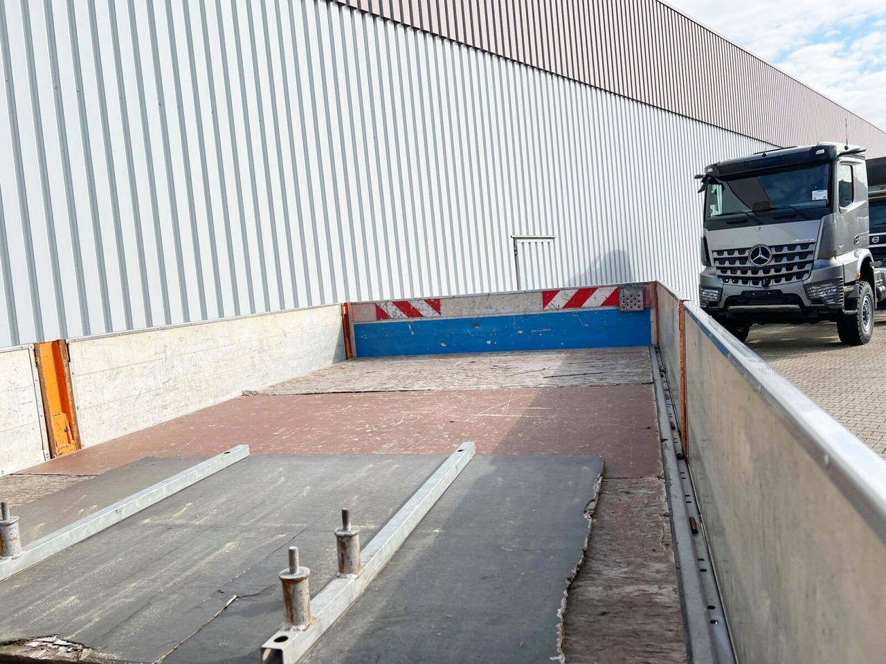 Camion grue, Camion plateau Mercedes-Benz Atego 1023 L 4x2 Atego 1023 L 4x2 mit Kran Fassi F85B.0.21: photos 15 Camion grue, Camion plateau Mercedes-Benz Atego 1023 L 4x2 Atego 1023 L 4x2 mit Kran Fassi F85B.0.21: photos 15