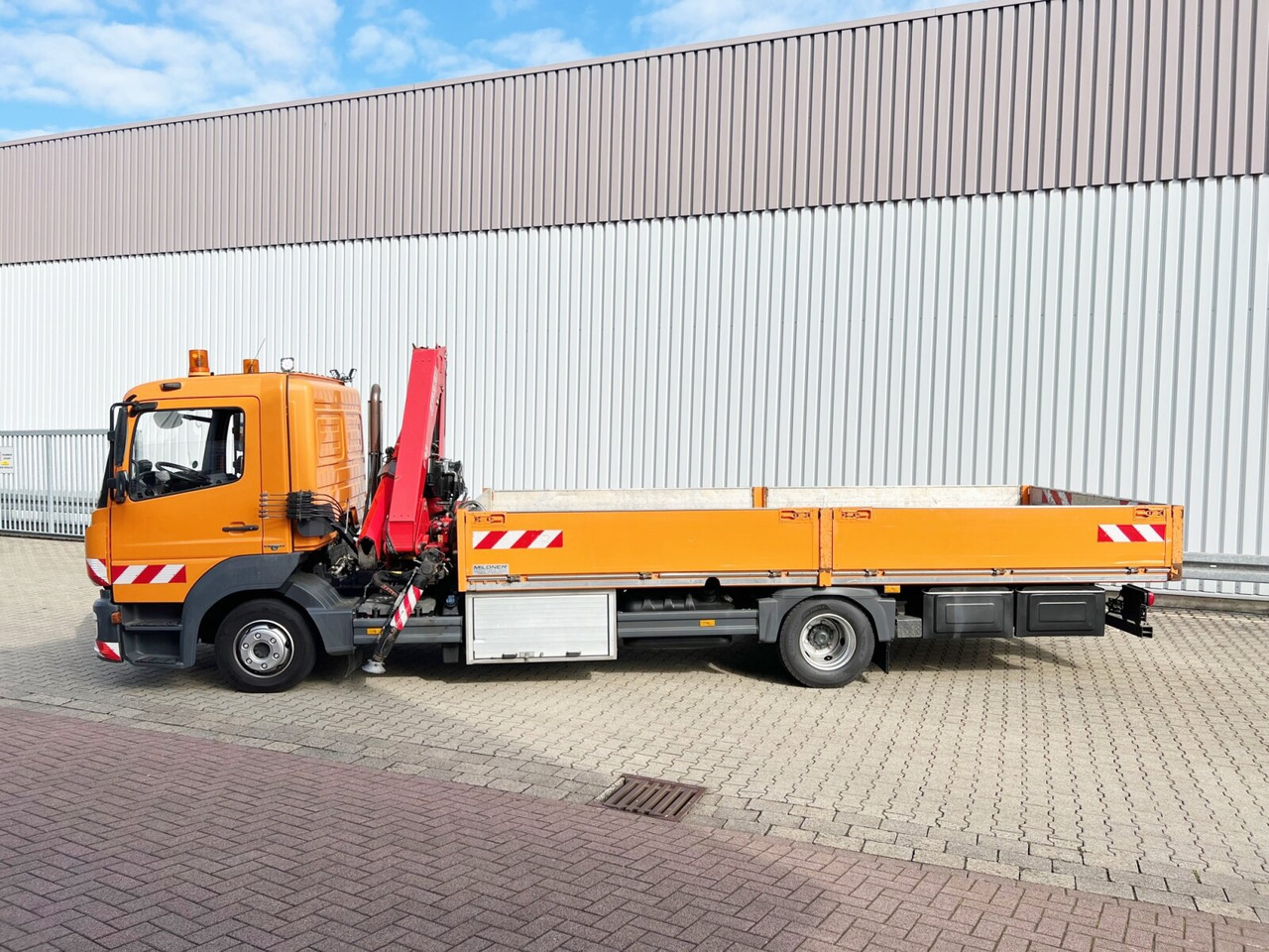 Camion grue, Camion plateau Mercedes-Benz Atego 1023 L 4x2 Atego 1023 L 4x2 mit Kran Fassi F85B.0.21: photos 14 Camion grue, Camion plateau Mercedes-Benz Atego 1023 L 4x2 Atego 1023 L 4x2 mit Kran Fassi F85B.0.21: photos 14