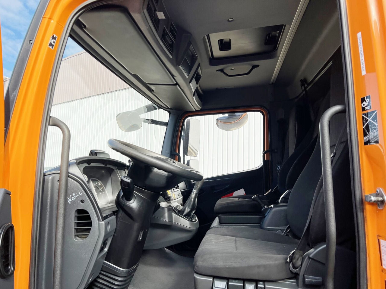Mercedes-Benz Atego 1023 L 4x2 Atego 1023 L 4x2 mit Kran Fassi F85B.0.21 - Camion grue, Camion plateau: photos 4 Mercedes-Benz Atego 1023 L 4x2 Atego 1023 L 4x2 mit Kran Fassi F85B.0.21 - Camion grue, Camion plateau: photos 4