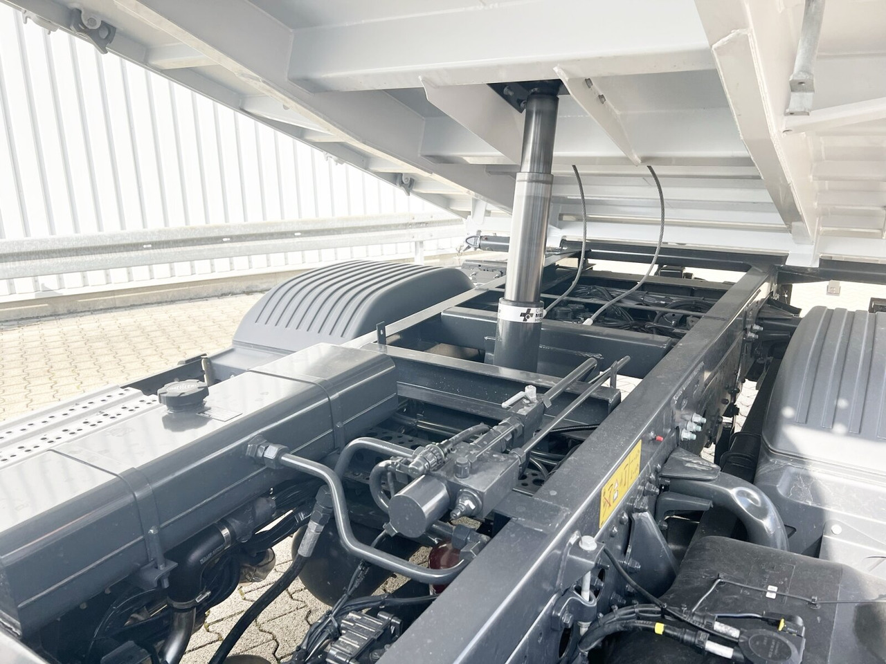 Camion benne Mercedes-Benz Atego 818/23 K 4x2 Atego 818/23 K 4x2, 2x AHK, Meiller-Kipper, mehrfach Vorhanden!: photos 11 Camion benne Mercedes-Benz Atego 818/23 K 4x2 Atego 818/23 K 4x2, 2x AHK, Meiller-Kipper, mehrfach Vorhanden!: photos 11