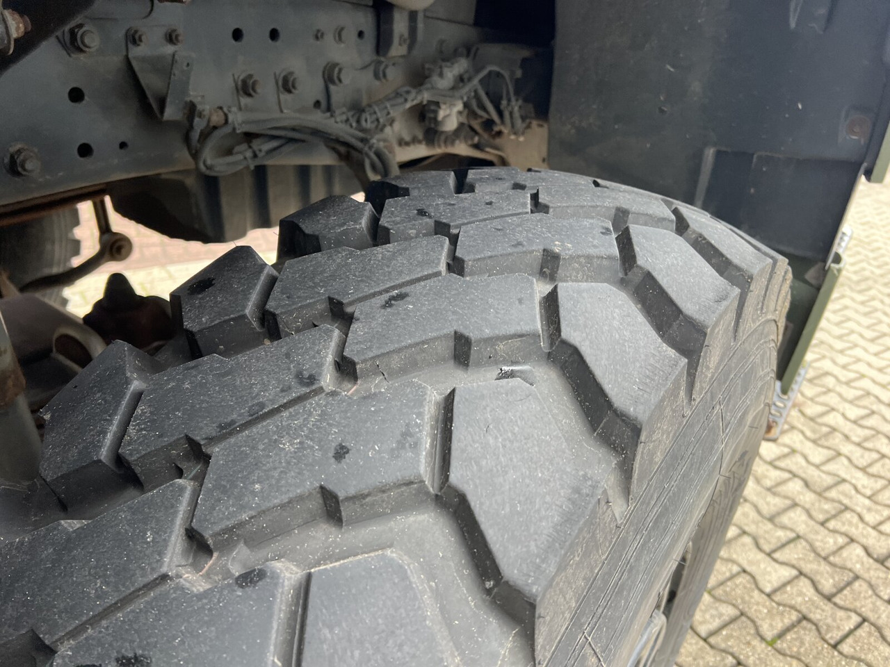 Mercedes-Benz Axor 1829 A 4x4 Axor 1829 A 4x4, Ex- - Camion plateau: photos 2 Mercedes-Benz Axor 1829 A 4x4 Axor 1829 A 4x4, Ex- - Camion plateau: photos 2