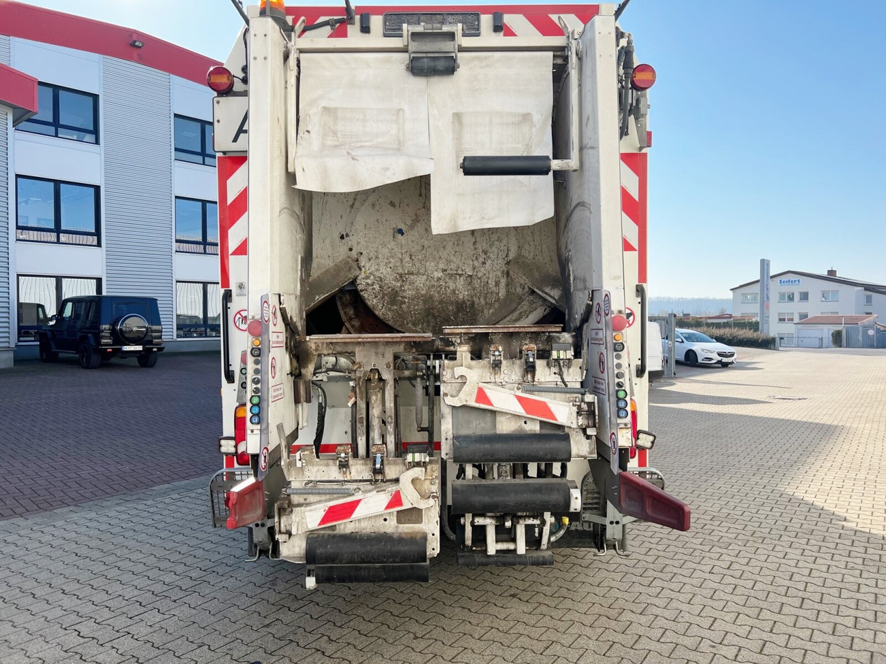 Châssis cabine Mercedes-Benz Econic 2635 LL 6x2/4 NLA Econic 2635 LL 6x2/4 NLA, Lenkachse, FAUN Rotopress 521L, Zöller-Schüttung: photos 12 Châssis cabine Mercedes-Benz Econic 2635 LL 6x2/4 NLA Econic 2635 LL 6x2/4 NLA, Lenkachse, FAUN Rotopress 521L, Zöller-Schüttung: photos 12