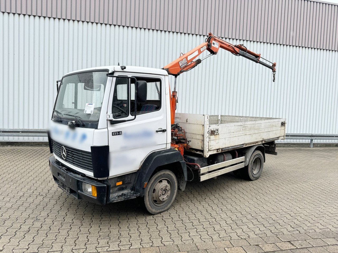 Mercedes-Benz LK 814 4x2 LK 814 4x2, 6-Zylinder, Kran Tirre Euro 35 - Camion grue, Camion plateau: photos 1 Mercedes-Benz LK 814 4x2 LK 814 4x2, 6-Zylinder, Kran Tirre Euro 35 - Camion grue, Camion plateau: photos 1