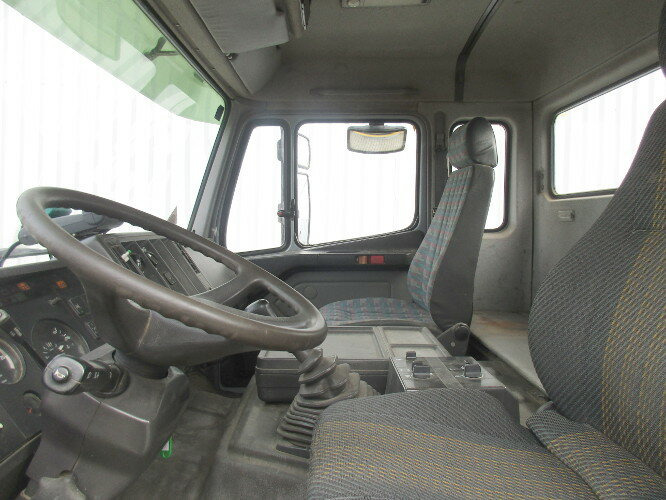 Mercedes-Benz SK 1824 AK 4x4 SK 1824 AK 4x4 Chassis - Châssis cabine: photos 3 Mercedes-Benz SK 1824 AK 4x4 SK 1824 AK 4x4 Chassis - Châssis cabine: photos 3