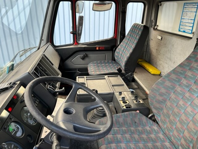 Mercedes-Benz SK II 25/2634 K 6x4 SK II 25/2634 K 6x4 - Châssis cabine: photos 3 Mercedes-Benz SK II 25/2634 K 6x4 SK II 25/2634 K 6x4 - Châssis cabine: photos 3