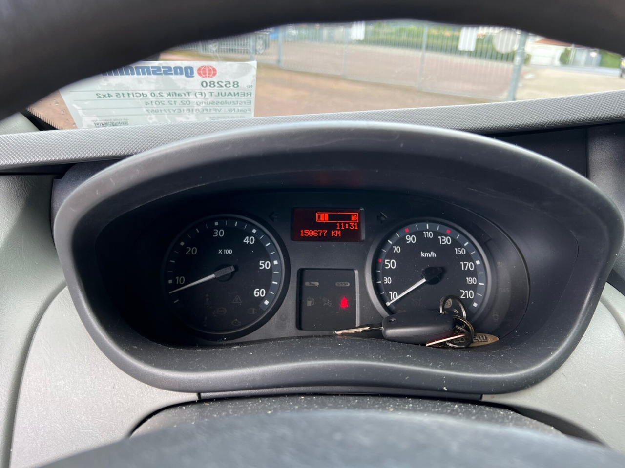 Ambulance Renault Trafik 2.0 dCi115 4x2 Trafik 2.0 dCi115 4x2, Krankentransporter: photos 6