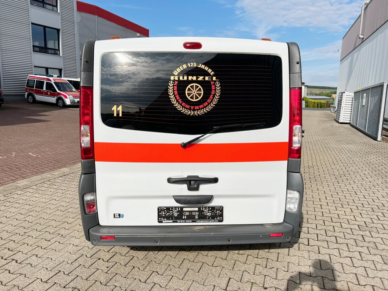 Ambulance Renault Trafik 2.0 dCi115 4x2 Trafik 2.0 dCi115 4x2, Krankentransporter: photos 15