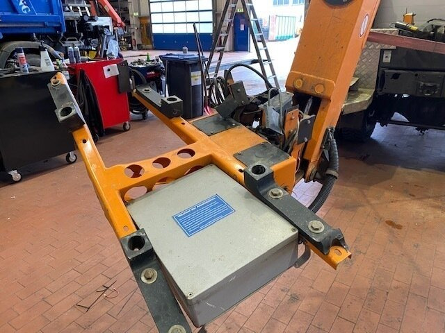 Ruthmann T220.1 S12 UNFALLSCHADEN! T220.1 S12 UNFALLSCHADEN! - Grue auxiliaire: photos 4 Ruthmann T220.1 S12 UNFALLSCHADEN! T220.1 S12 UNFALLSCHADEN! - Grue auxiliaire: photos 4