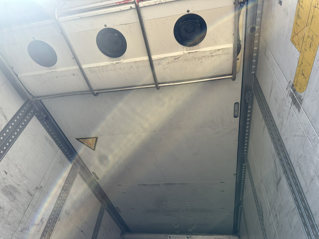 Schmitz Cargobull SKO 24/L-13.4 FP 60 COOL SKO 24/L-13.4 FP 60 COOL - crédit-bail Schmitz Cargobull SKO 24/L-13.4 FP 60 COOL SKO 24/L-13.4 FP 60 COOL: photos 15