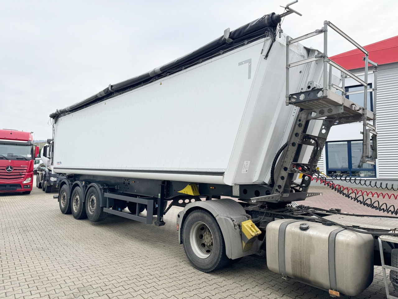 Schmitz Cargobull SKI 24 SL 9.6 SKI 24 SL 9.6, Liftachse, Alumulde ca. 52m³ - Semi-remorque: photos 5 Schmitz Cargobull SKI 24 SL 9.6 SKI 24 SL 9.6, Liftachse, Alumulde ca. 52m³ - Semi-remorque: photos 5