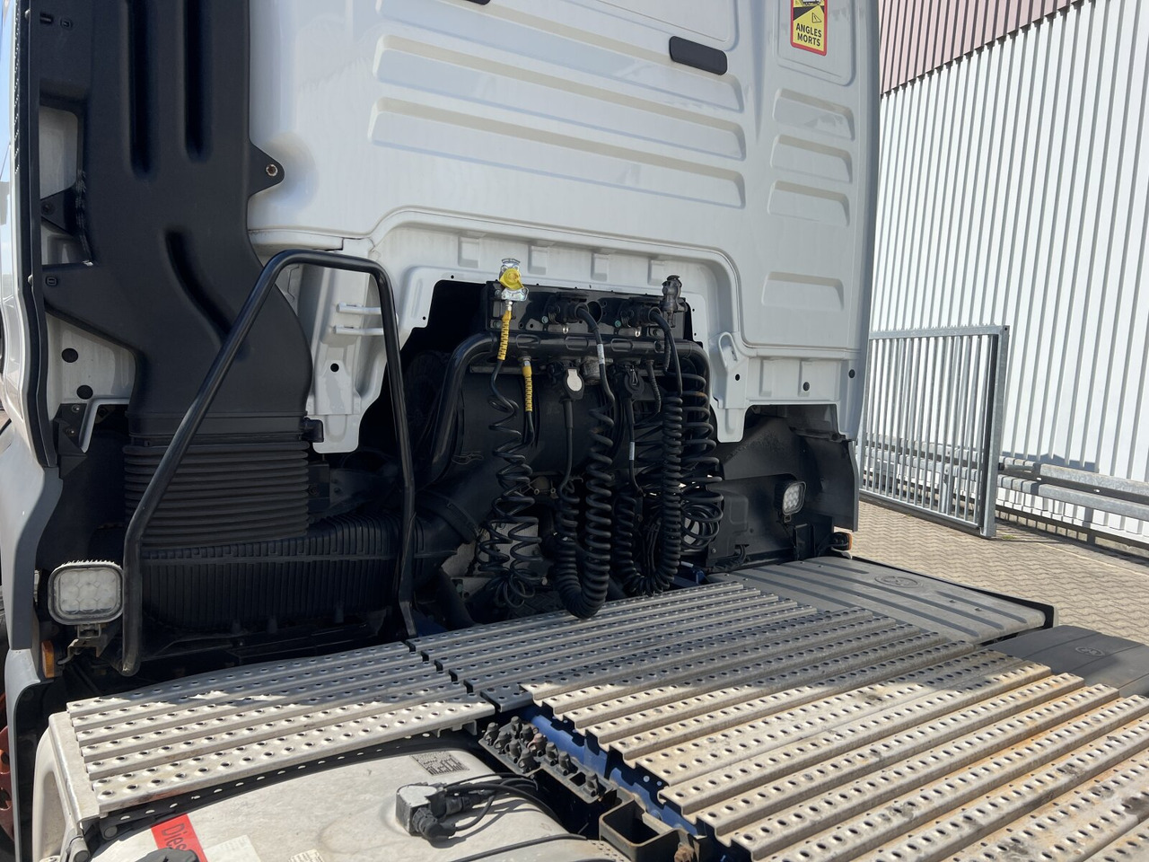MAN TGX 26.500 6X2/4 BLS TGX 26.500 6X2/4 BLS, Intarder, Vorlauflenk-/lift, XXL-Fahrerhaus, 70t - Tracteur routier: photos 2 MAN TGX 26.500 6X2/4 BLS TGX 26.500 6X2/4 BLS, Intarder, Vorlauflenk-/lift, XXL-Fahrerhaus, 70t - Tracteur routier: photos 2