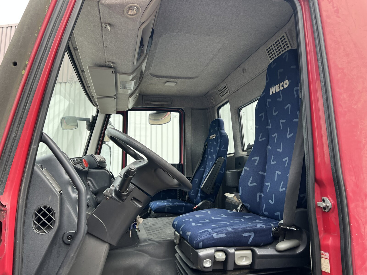 Stralis AD440S42T/P 4x2 Stralis AD440X42T/P 4x2, Ex- - Tracteur routier: photos 5 Stralis AD440S42T/P 4x2 Stralis AD440X42T/P 4x2, Ex- - Tracteur routier: photos 5