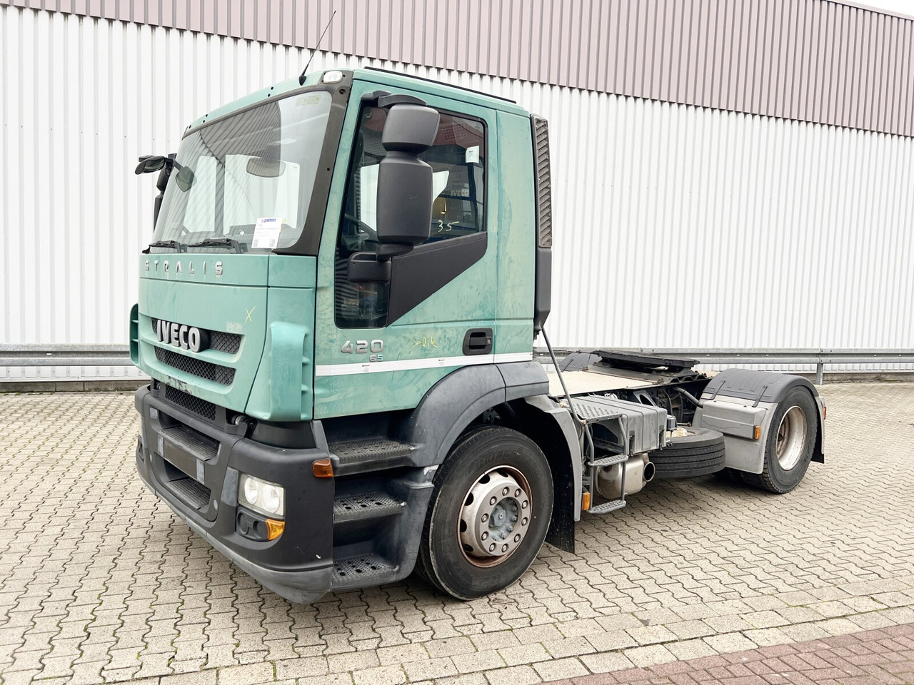 Stralis AD440S42T/P 4x2 Stralis AD440X42T/P 4x2, Ex- - Tracteur routier: photos 1 Stralis AD440S42T/P 4x2 Stralis AD440X42T/P 4x2, Ex- - Tracteur routier: photos 1