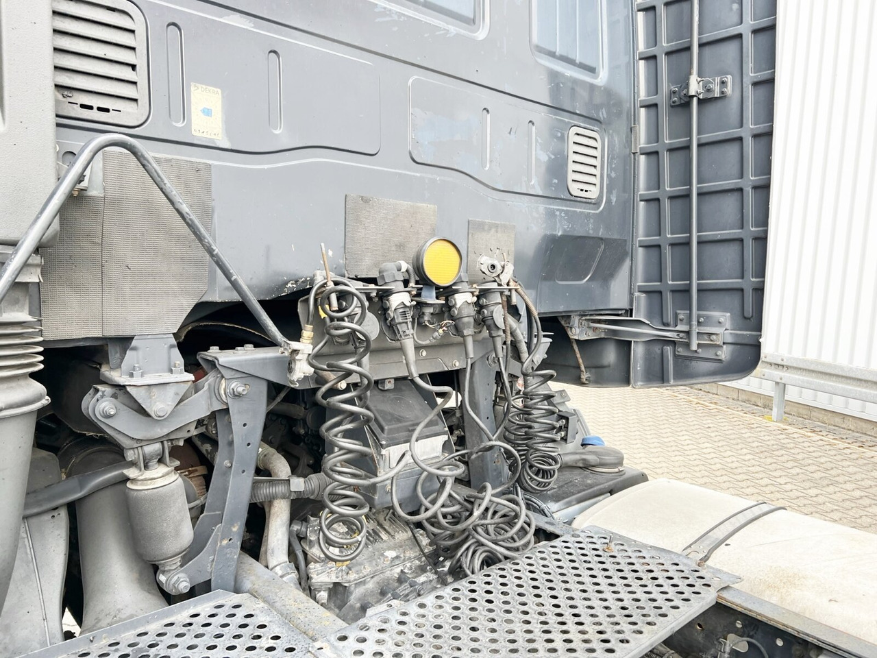 Stralis AS440S42 4x2 Stralis AS440S42 4x2, Retarder - Tracteur routier: photos 3 Stralis AS440S42 4x2 Stralis AS440S42 4x2, Retarder - Tracteur routier: photos 3