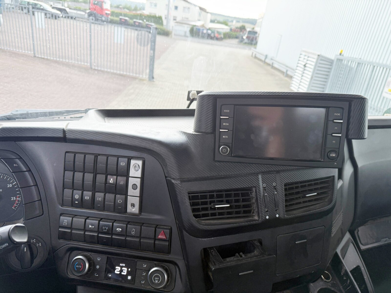 Trakker AD260T45 6x4 Trakker AD260T45 6x4, Bordmatik - Camion benne: photos 3 Trakker AD260T45 6x4 Trakker AD260T45 6x4, Bordmatik - Camion benne: photos 3