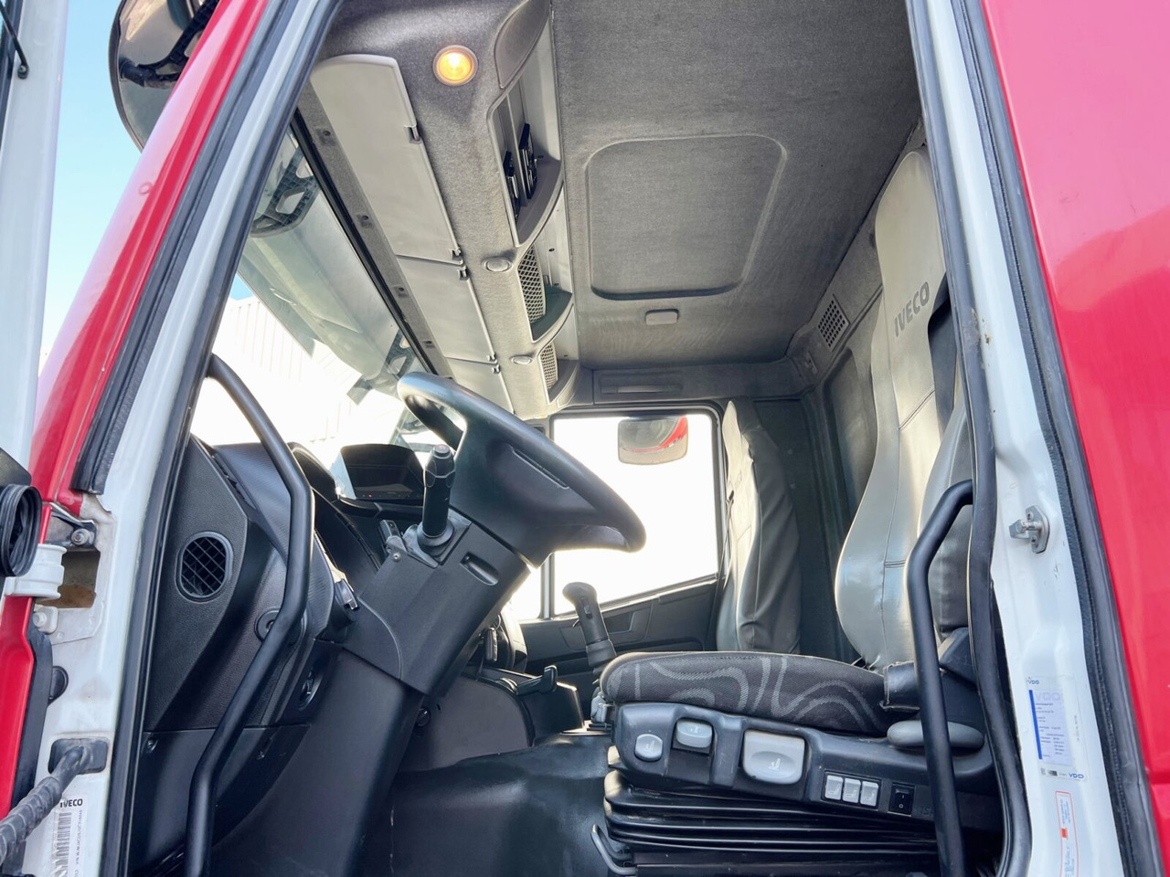 Trakker AD410T50 8x4 Trakker AD410T50 8x4, Stahlmulde ca. 16m³, hydr. Heckklappe - Camion benne: photos 2 Trakker AD410T50 8x4 Trakker AD410T50 8x4, Stahlmulde ca. 16m³, hydr. Heckklappe - Camion benne: photos 2