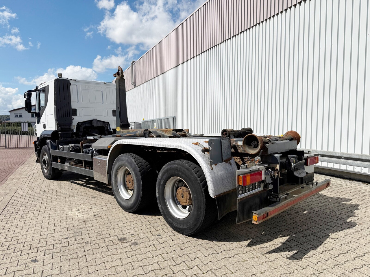 Trakker AT380T45/P 6x4 Trakker AT380T45/P 6x4, EEV - crédit-bail Trakker AT380T45/P 6x4 Trakker AT380T45/P 6x4, EEV: photos 11 Trakker AT380T45/P 6x4 Trakker AT380T45/P 6x4, EEV - crédit-bail Trakker AT380T45/P 6x4 Trakker AT380T45/P 6x4, EEV: photos 11