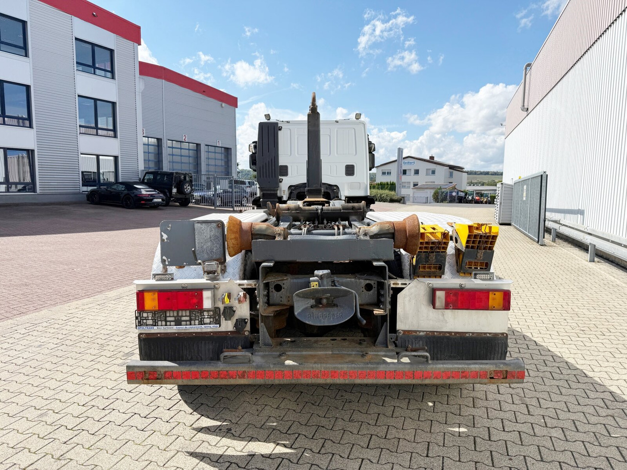 Trakker AT380T45/P 6x4 Trakker AT380T45/P 6x4, EEV - crédit-bail Trakker AT380T45/P 6x4 Trakker AT380T45/P 6x4, EEV: photos 10 Trakker AT380T45/P 6x4 Trakker AT380T45/P 6x4, EEV - crédit-bail Trakker AT380T45/P 6x4 Trakker AT380T45/P 6x4, EEV: photos 10