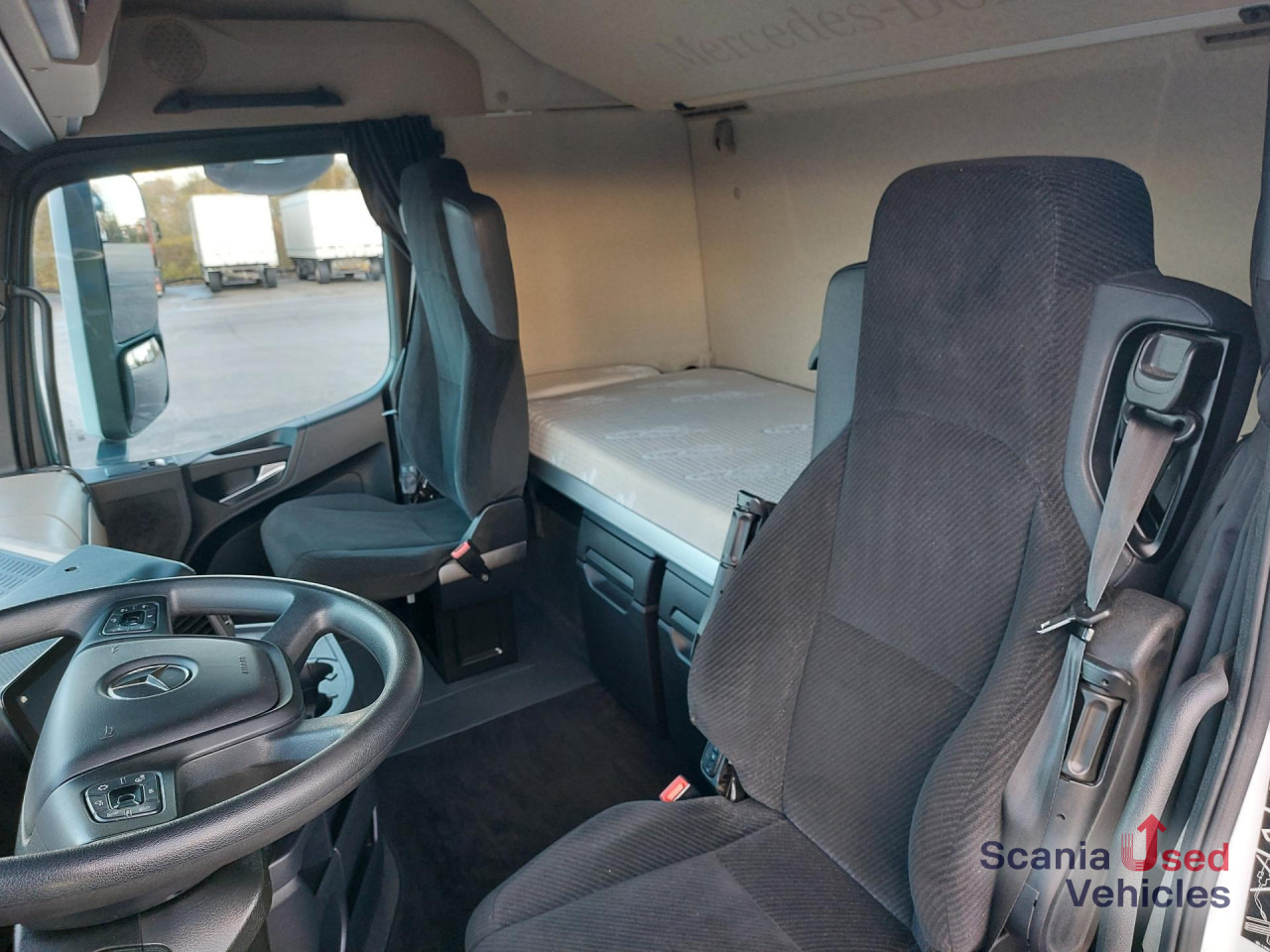 MERCEDES-BENZ 1845L Edscha - NUR KOMPLETT m. ANH.!!! - Camion à rideaux coulissants: photos 5 MERCEDES-BENZ 1845L Edscha - NUR KOMPLETT m. ANH.!!! - Camion à rideaux coulissants: photos 5