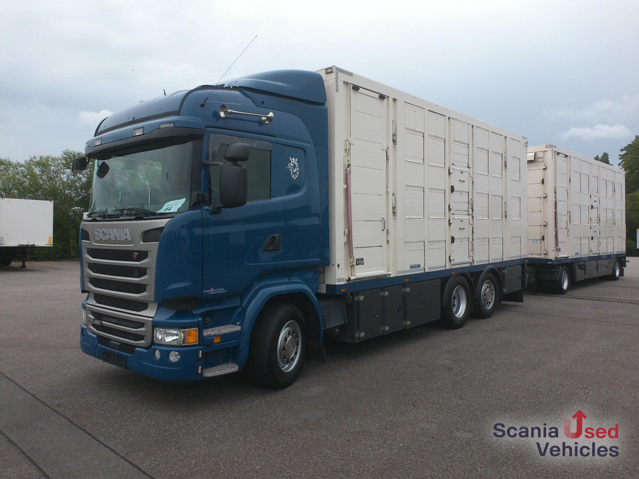 SCANIA R 450 LB6x2*4MNA - Camion chevaux: photos 1 SCANIA R 450 LB6x2*4MNA - Camion chevaux: photos 1