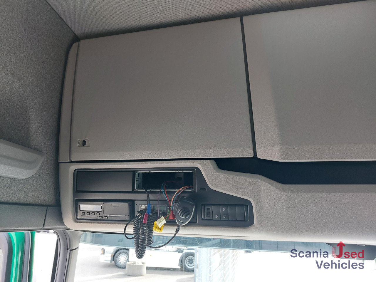 SCANIA R 450 A4x2EB - Tracteur routier: photos 4 SCANIA R 450 A4x2EB - Tracteur routier: photos 4