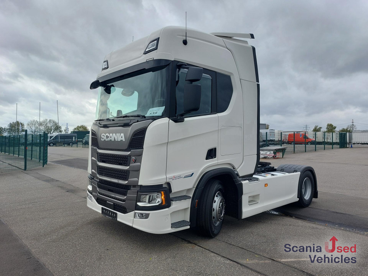 SCANIA R 460 A4x2NA, SUPER, Navi, Standklima - Tracteur routier: photos 1 SCANIA R 460 A4x2NA, SUPER, Navi, Standklima - Tracteur routier: photos 1