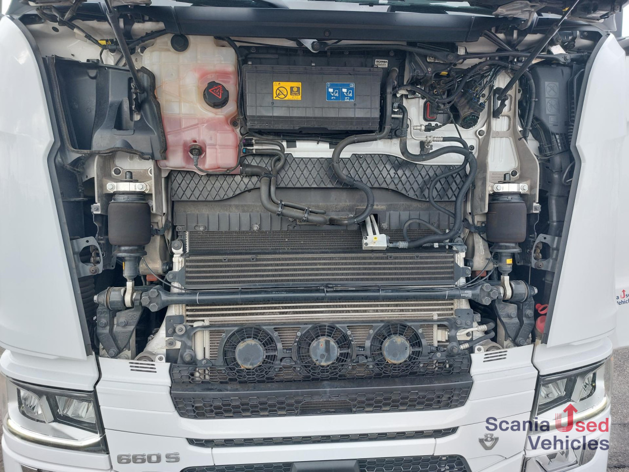 SCANIA S 660 A4x2NB Hydraulik, Vollluftfederung, ADR-FL - Tracteur routier: photos 5 SCANIA S 660 A4x2NB Hydraulik, Vollluftfederung, ADR-FL - Tracteur routier: photos 5