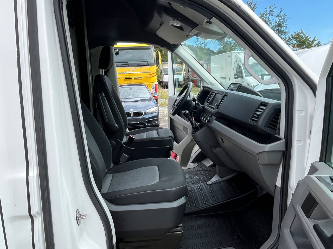 MAN TGE 5.180 RKB Koffer Turboladerschaden - Fourgon grand volume: photos 5 MAN TGE 5.180 RKB Koffer Turboladerschaden - Fourgon grand volume: photos 5