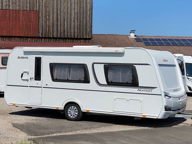 Dethleffs Nomad 520 ELT, Heckbad, SAT, Mover, Markise, ec Dethleffs Nomad 520 ELT, Heckbad, SAT, Mover, Markise, ec - Caravane: photos 2 Dethleffs Nomad 520 ELT, Heckbad, SAT, Mover, Markise, ec Dethleffs Nomad 520 ELT, Heckbad, SAT, Mover, Markise, ec - Caravane: photos 2