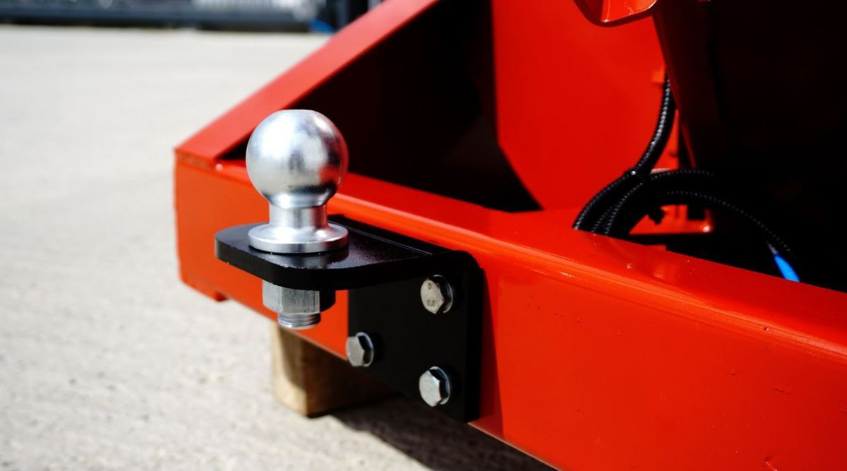 Remet CNC RT-630 Scheibenhäcksler - Neumaschine - Broyeur de végétaux: photos 4 Remet CNC RT-630 Scheibenhäcksler - Neumaschine - Broyeur de végétaux: photos 4