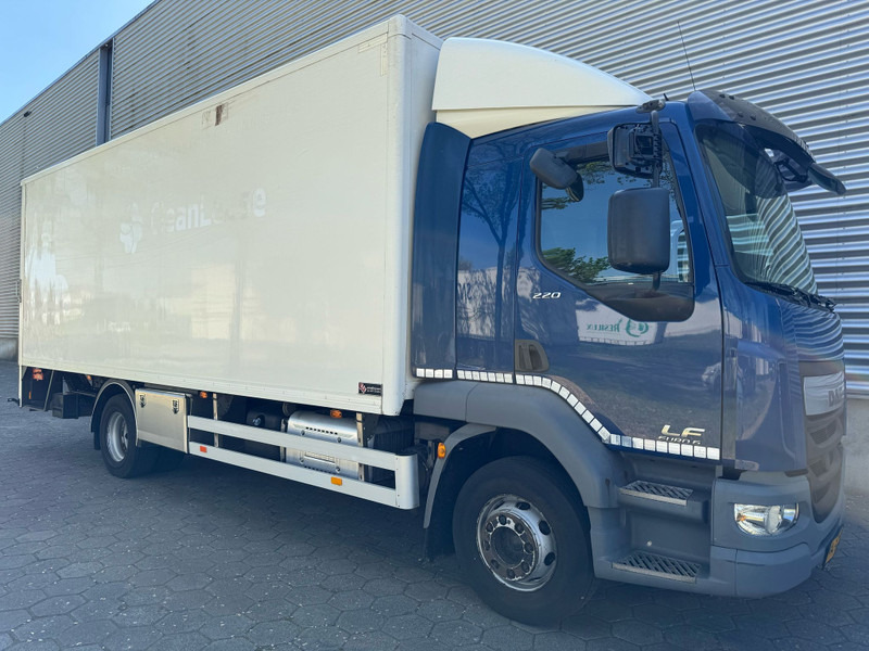 DAF LF 220 / 16 Tons / Tail Lift / 6 Cilinder / TUV:7-2025 / NL Truck - Camion fourgon: photos 4 DAF LF 220 / 16 Tons / Tail Lift / 6 Cilinder / TUV:7-2025 / NL Truck - Camion fourgon: photos 4