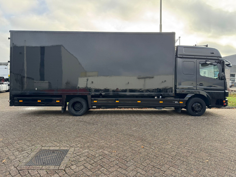 Mercedes-Benz ATEGO 818 / 228.000..KM!! / Sleeping Cab / TUV: 7-2026 / NL Truck - Camion fourgon: photos 5 Mercedes-Benz ATEGO 818 / 228.000..KM!! / Sleeping Cab / TUV: 7-2026 / NL Truck - Camion fourgon: photos 5