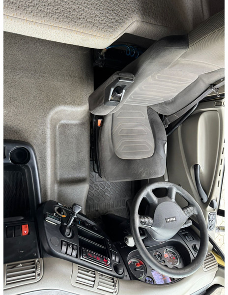 Tracteur routier DAF CF85-410 / EEV / Klima / TUV: 3-2026 / NL Truck: photos 8 Tracteur routier DAF CF85-410 / EEV / Klima / TUV: 3-2026 / NL Truck: photos 8