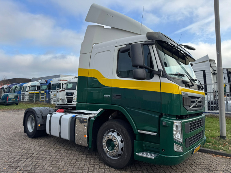 Volvo FM 330 / I-Shift / Euro 5 / TUV: 6-2025 / NL Truck - Tracteur routier: photos 2 Volvo FM 330 / I-Shift / Euro 5 / TUV: 6-2025 / NL Truck - Tracteur routier: photos 2