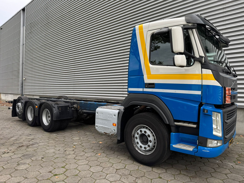 Volvo FM 410 / 8X4 / I-Shift / ADR / Tridem / TUV: 6-2026 / NL Truck - Châssis cabine: photos 2 Volvo FM 410 / 8X4 / I-Shift / ADR / Tridem / TUV: 6-2026 / NL Truck - Châssis cabine: photos 2