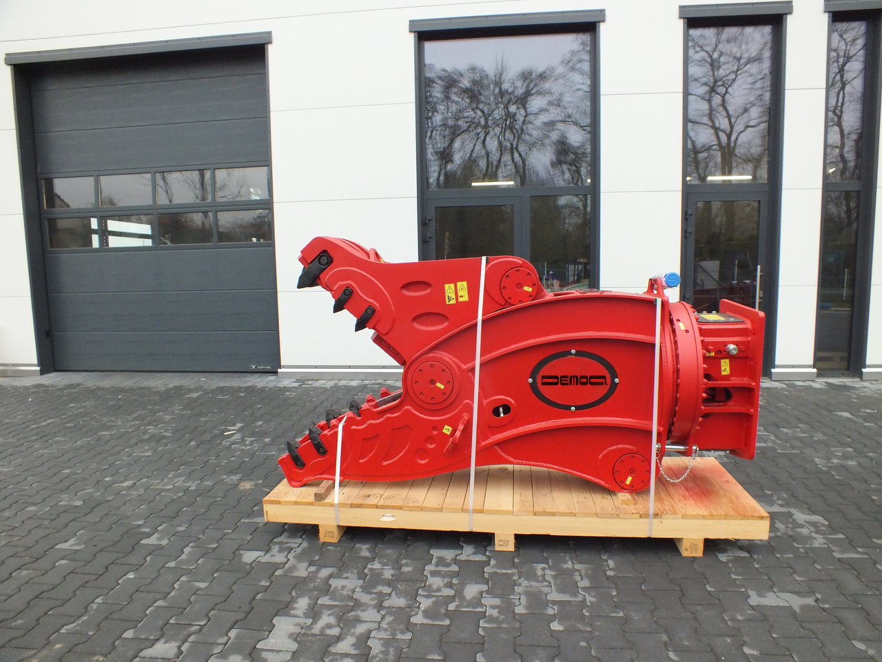 DEMOQ DH26 Hydraulic Rotating Pulveriser Crusher 2850 KG - Cisaille de démolition pour Pelle: photos 3 DEMOQ DH26 Hydraulic Rotating Pulveriser Crusher 2850 KG - Cisaille de démolition pour Pelle: photos 3
