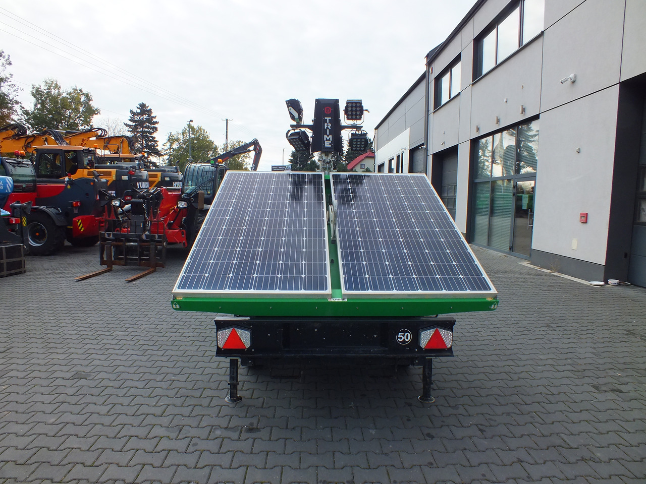 TRIME X-SOLAR - Mat d'éclairage pour Pelle: photos 2 TRIME X-SOLAR - Mat d'éclairage pour Pelle: photos 2