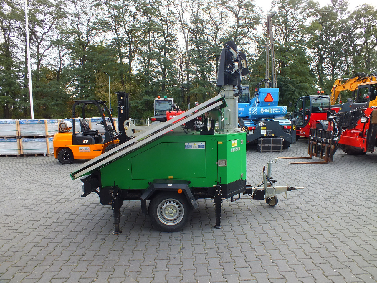 TRIME X-SOLAR - Mat d'éclairage pour Pelle: photos 5 TRIME X-SOLAR - Mat d'éclairage pour Pelle: photos 5