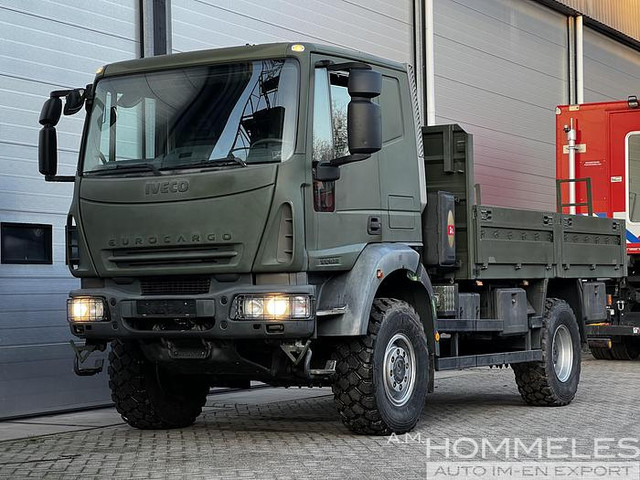 Iveco EuroCargo 100E22 4x4 - Camping-car: photos 1 Iveco EuroCargo 100E22 4x4 - Camping-car: photos 1