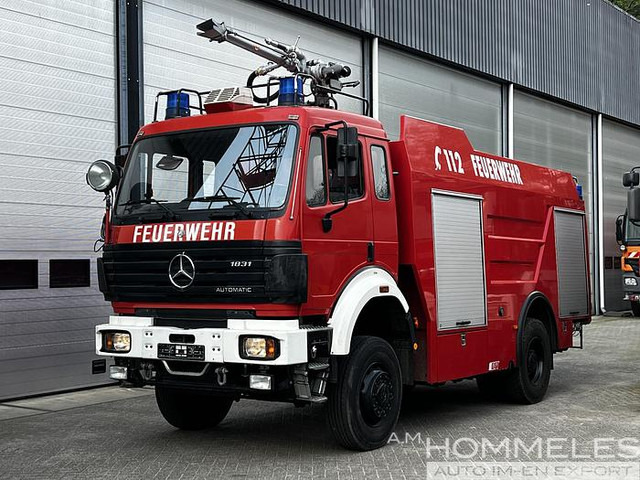 Mercedes-Benz 1831 4x4 - Camion de pompier: photos 1 Mercedes-Benz 1831 4x4 - Camion de pompier: photos 1