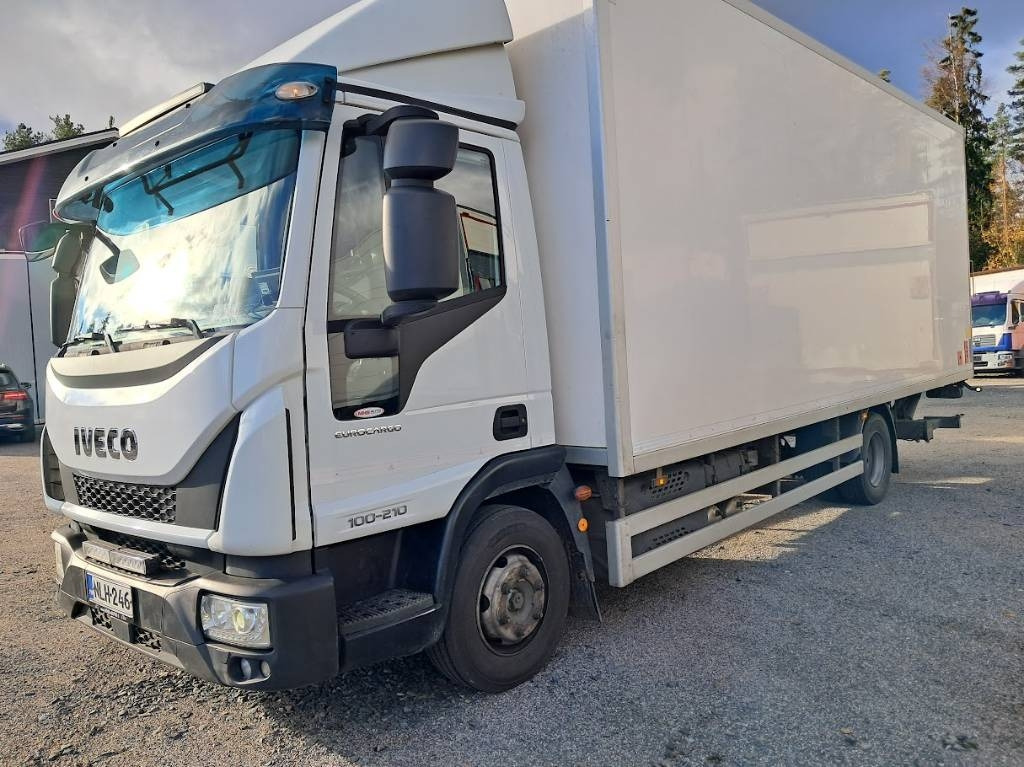 Iveco Eurocargo 100 E21 - Camion fourgon: photos 1 Iveco Eurocargo 100 E21 - Camion fourgon: photos 1