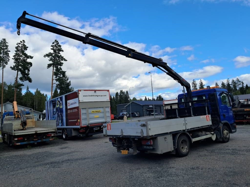 MAN TGL 8.150 Hiab 066-2 10v tarkastettu - Camion grue: photos 3 MAN TGL 8.150 Hiab 066-2 10v tarkastettu - Camion grue: photos 3