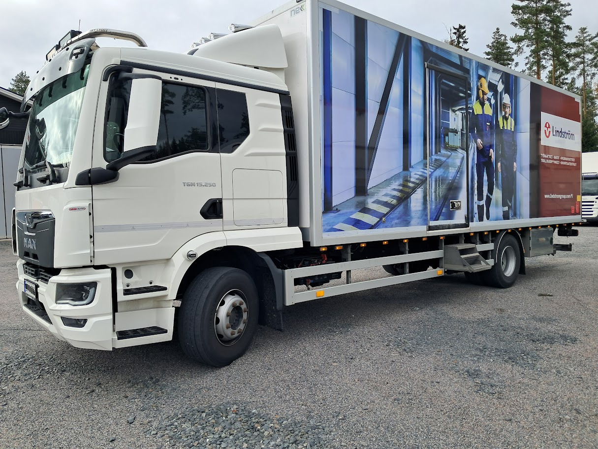 MAN TGM 15.250 - Camion fourgon: photos 1 MAN TGM 15.250 - Camion fourgon: photos 1